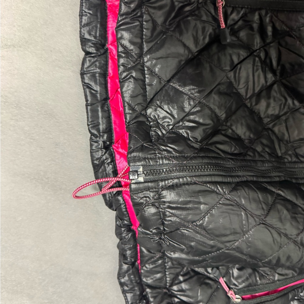 The North Face Women’s Quilted Insulated Jacket Black Pink Logo Size S - Picture 8 of 8